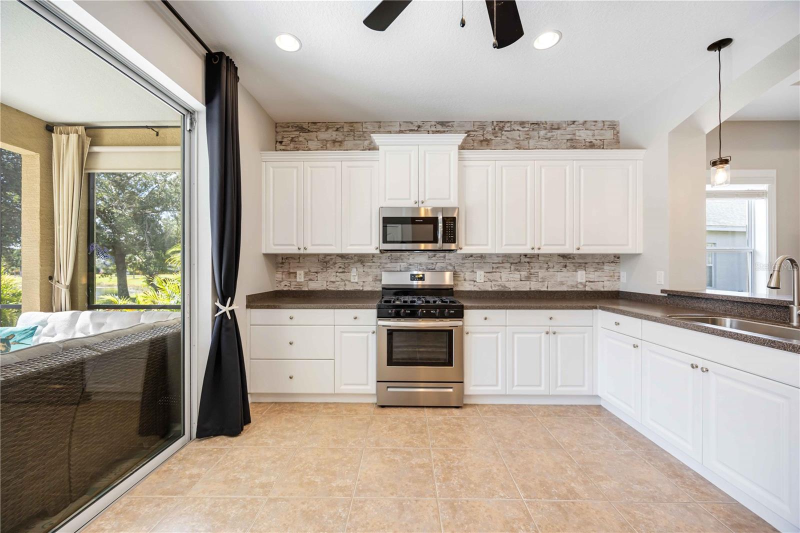 Image 14 of 57 For 11244 White Rock Terrace