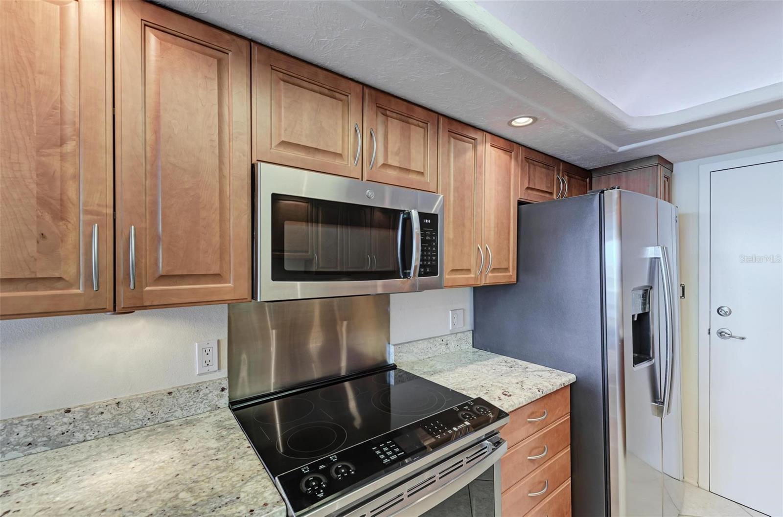 Image 10 of 53 For 435 Gulfstream Avenue 703