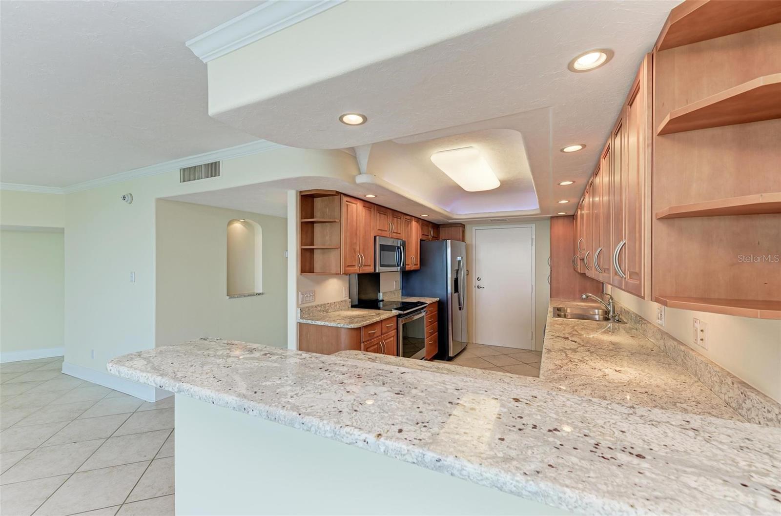 Image 15 of 53 For 435 Gulfstream Avenue 703