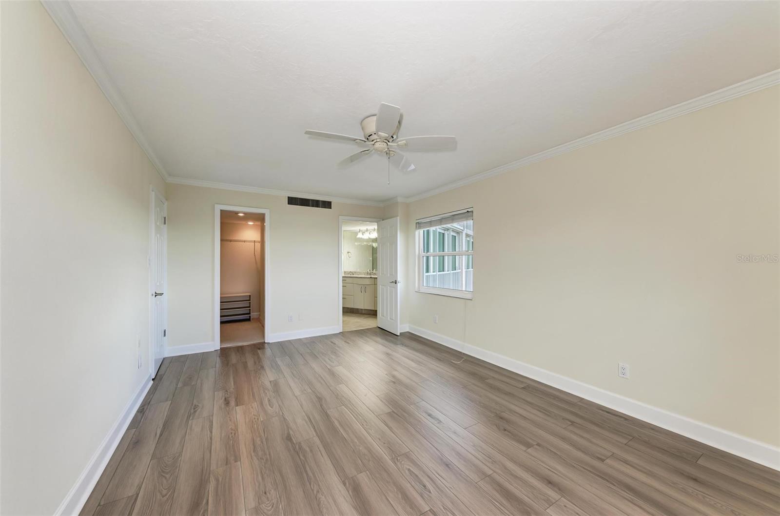 Image 25 of 53 For 435 Gulfstream Avenue 703