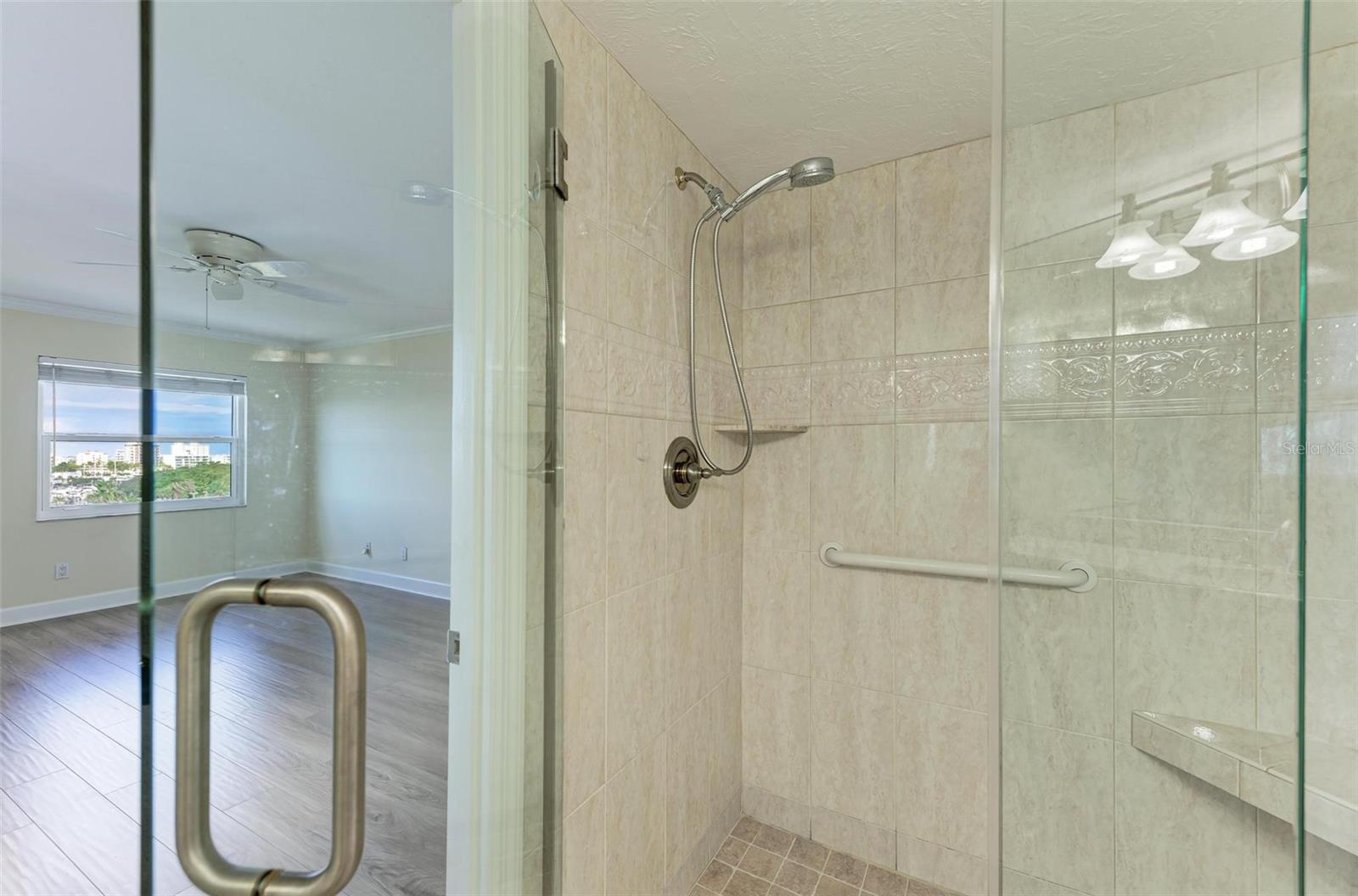 Image 33 of 53 For 435 Gulfstream Avenue 703