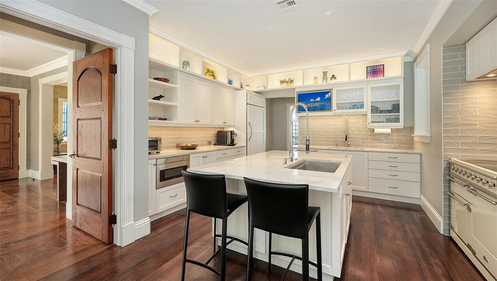 Image 22 of 67 For 4311 Bay Shore Road