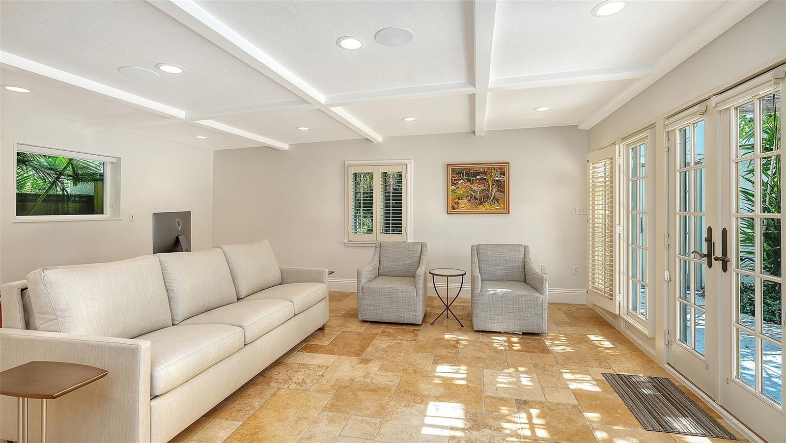 Image 43 of 67 For 4311 Bay Shore Road