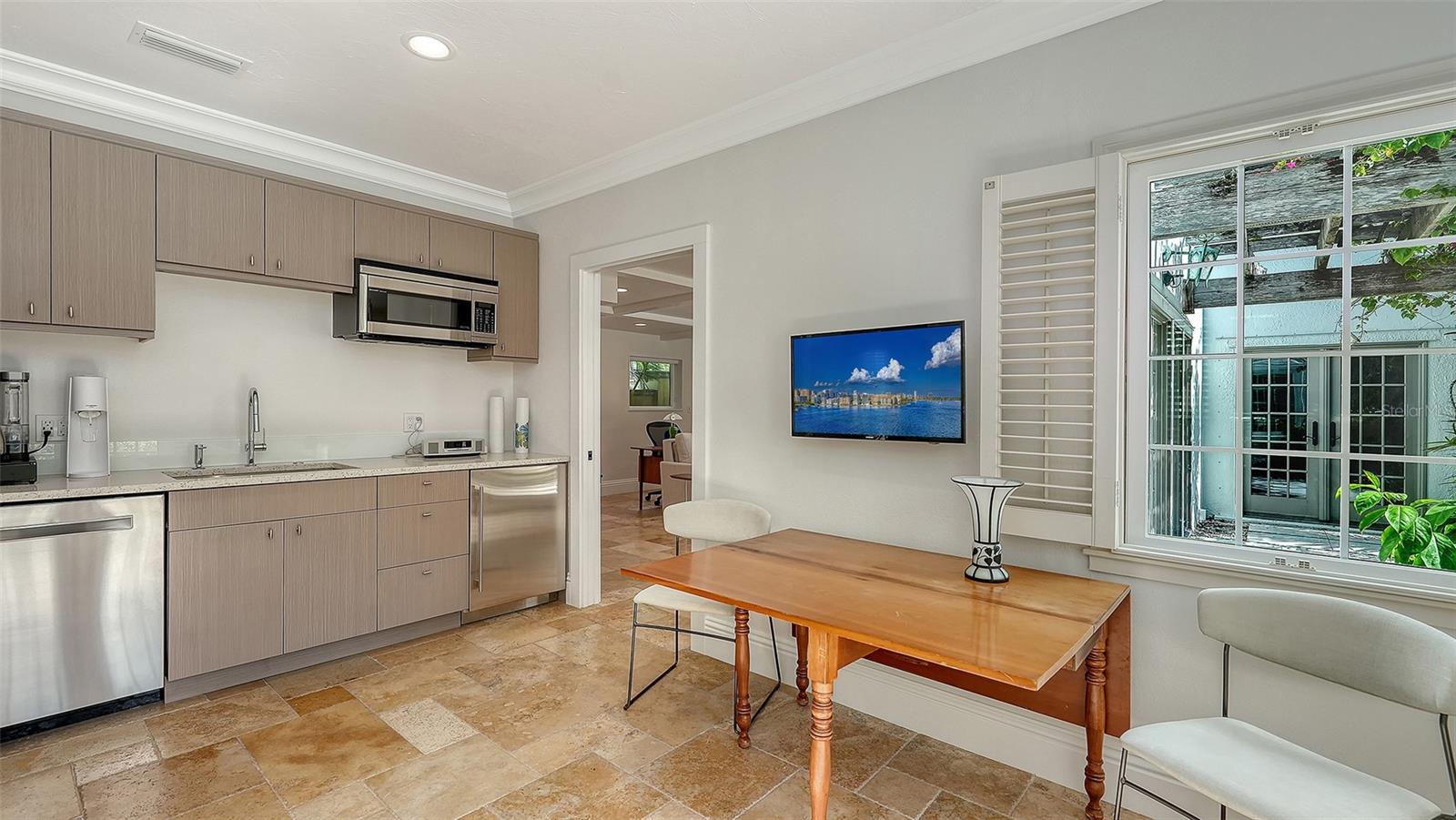 Image 46 of 67 For 4311 Bay Shore Road