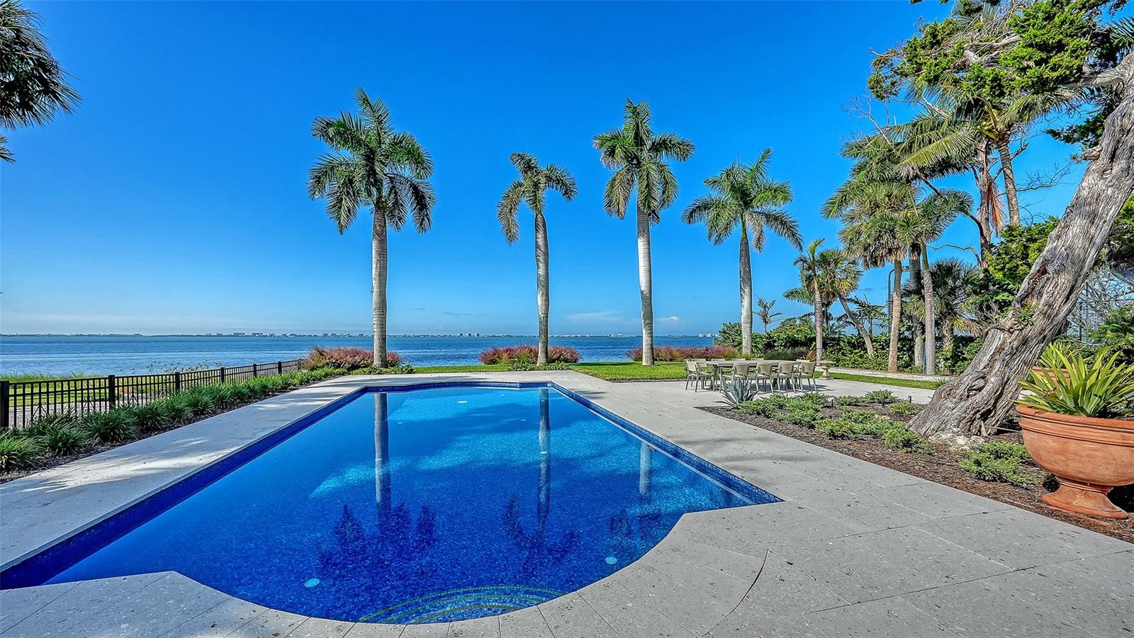 Image 50 of 67 For 4311 Bay Shore Road