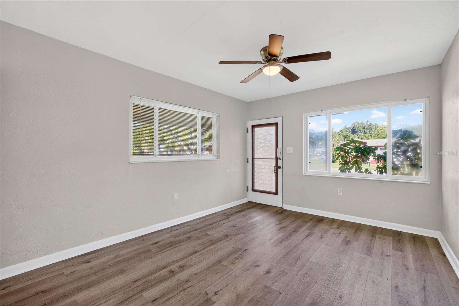 Image 12 of 34 For 6092 71st Avenue N