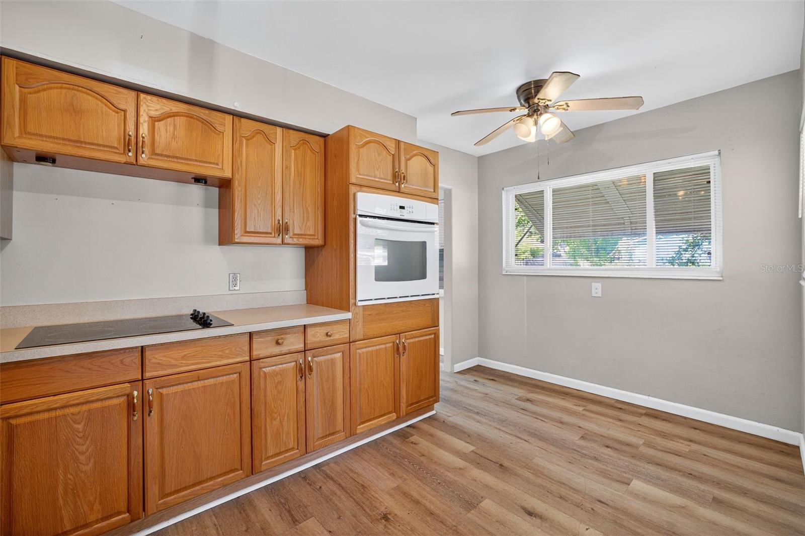Image 17 of 34 For 6092 71st Avenue N