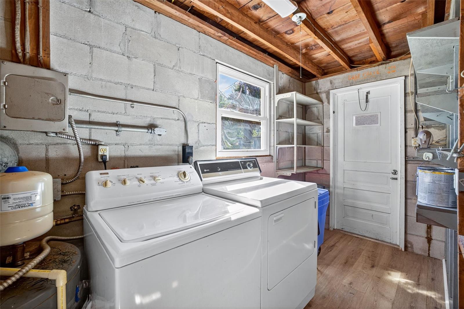 Image 29 of 34 For 6092 71st Avenue N