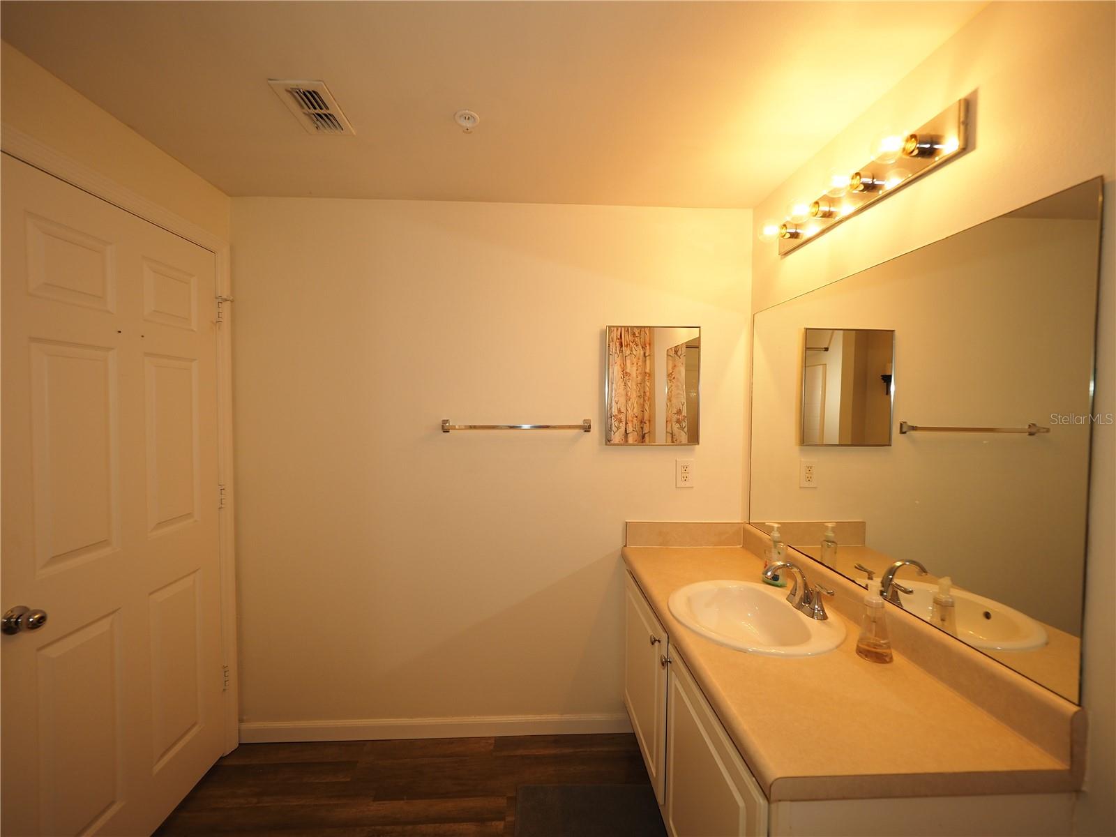 Image 16 of 29 For 5655 Bentgrass Drive 303