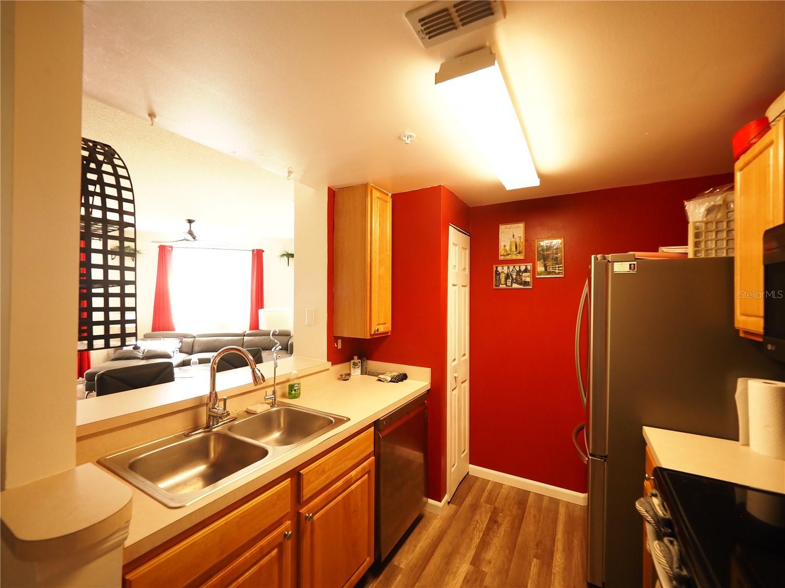 Image 4 of 29 For 5655 Bentgrass Drive 303