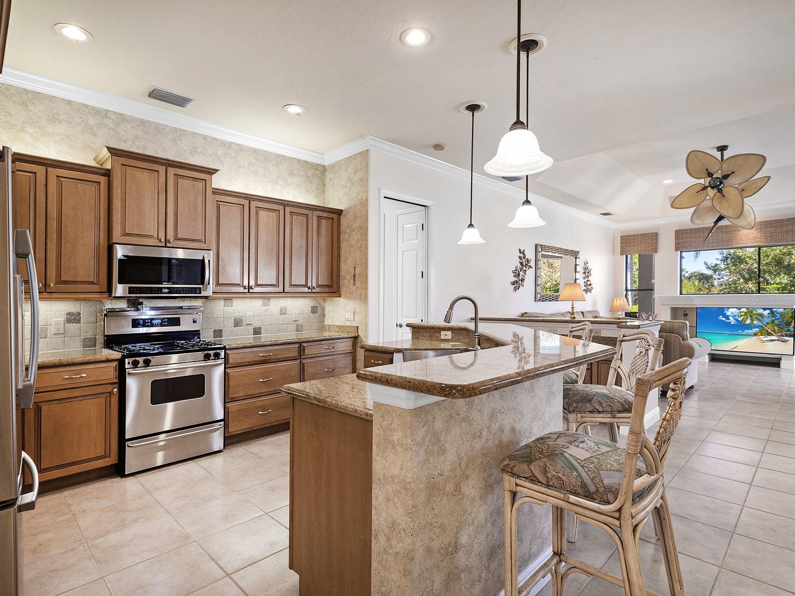 Image 21 of 94 For 6834 Turnberry Isle Court