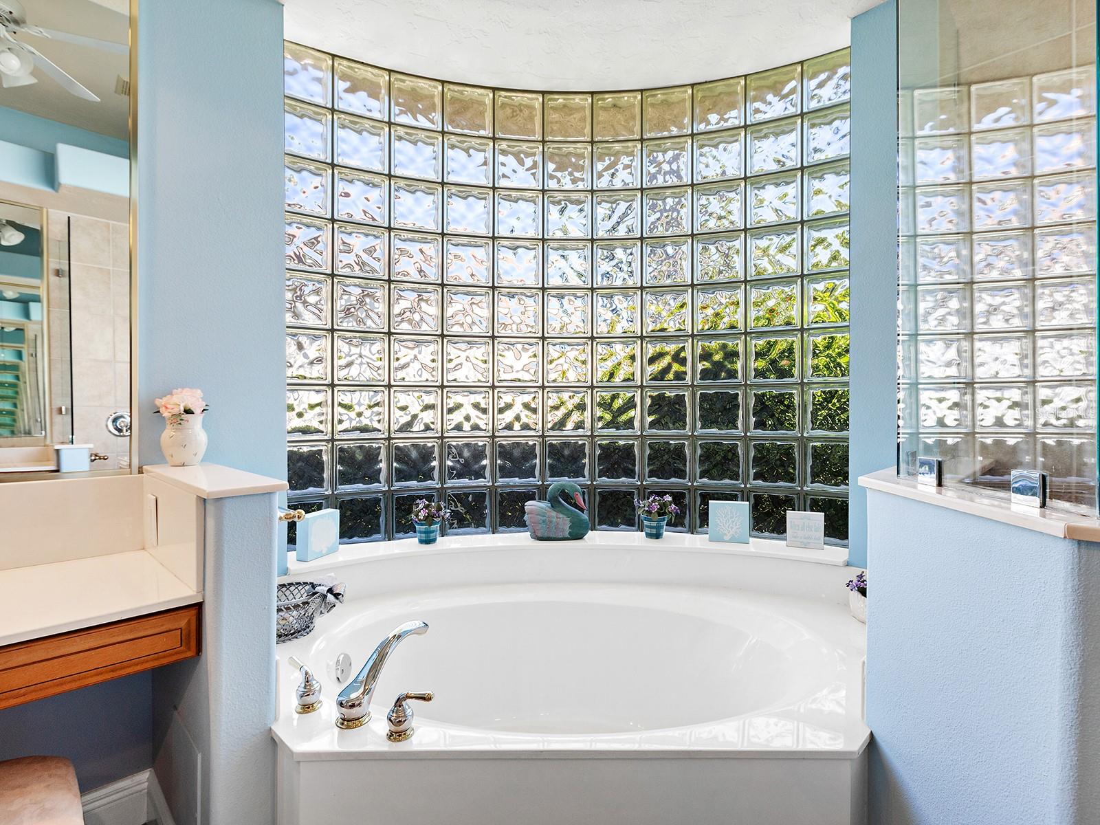 Image 40 of 94 For 6834 Turnberry Isle Court