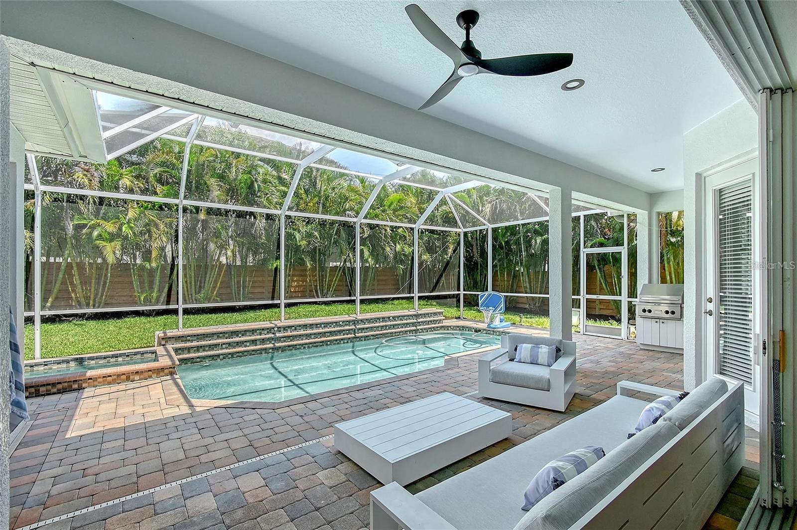 Image 33 of 42 For 3921 Maravic Place