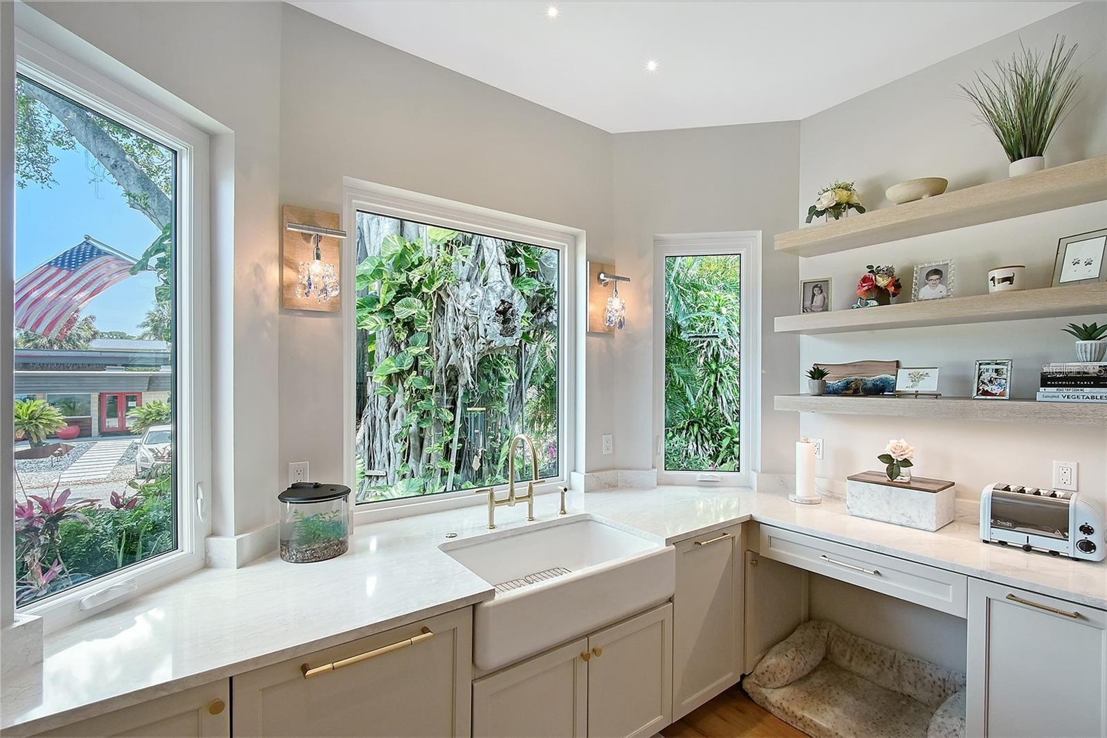 Image 8 of 42 For 3921 Maravic Place