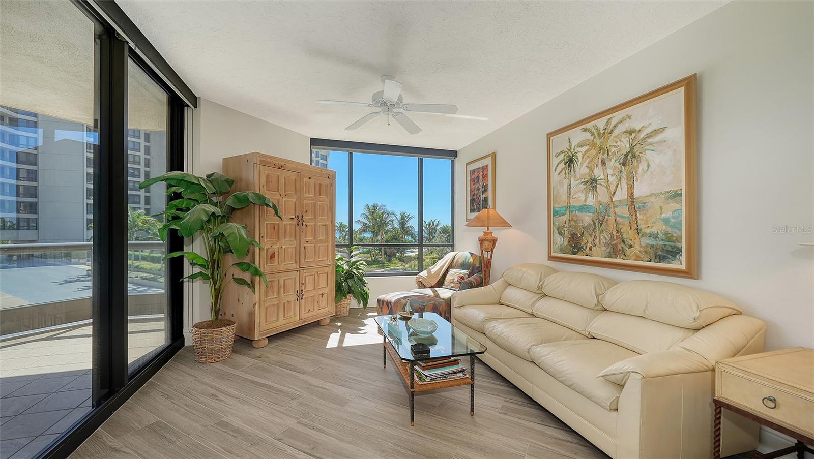 Image 8 of 36 For 1241 Gulf Of Mexico Drive 207 S