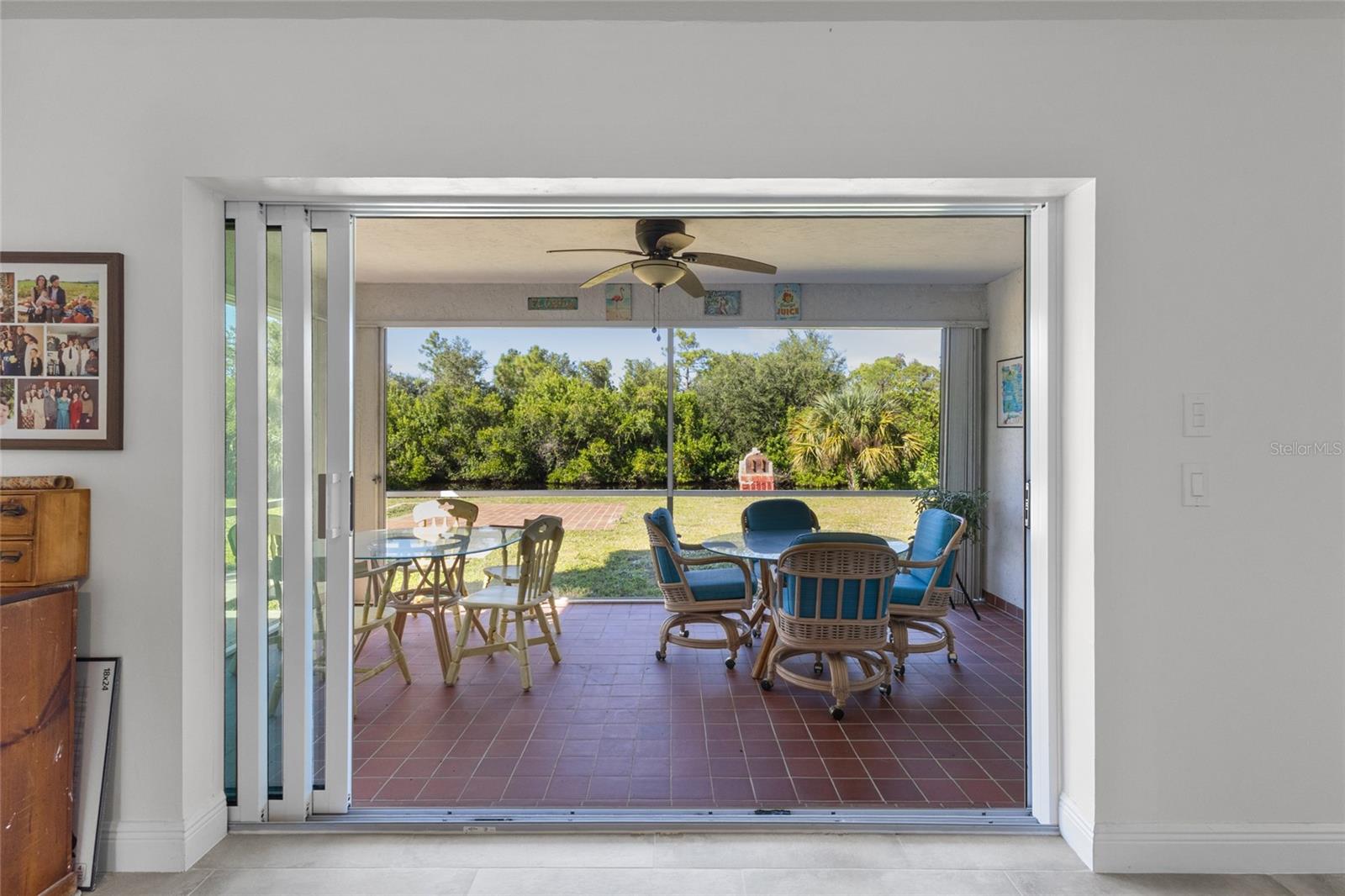 Image 25 of 54 For 13384 Darnell Avenue