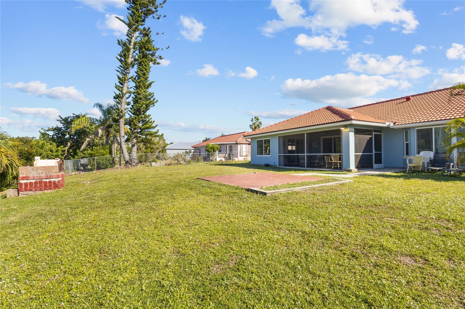 Image 32 of 54 For 13384 Darnell Avenue