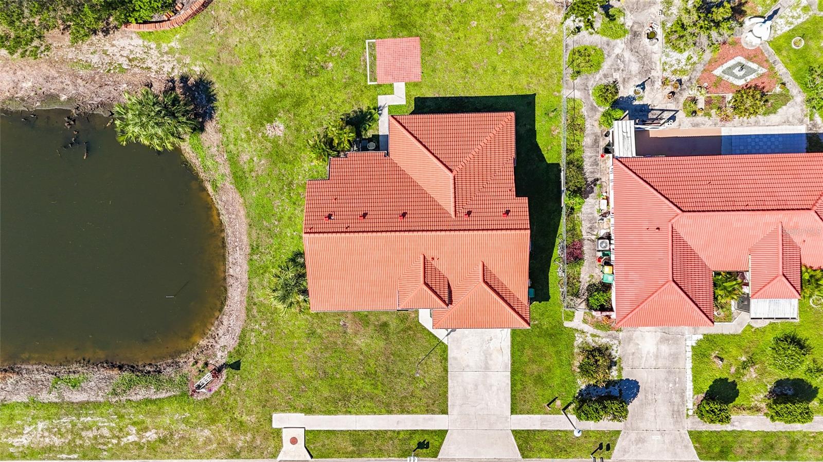 Image 35 of 54 For 13384 Darnell Avenue