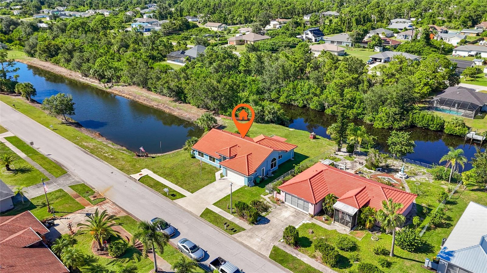 Image 37 of 54 For 13384 Darnell Avenue