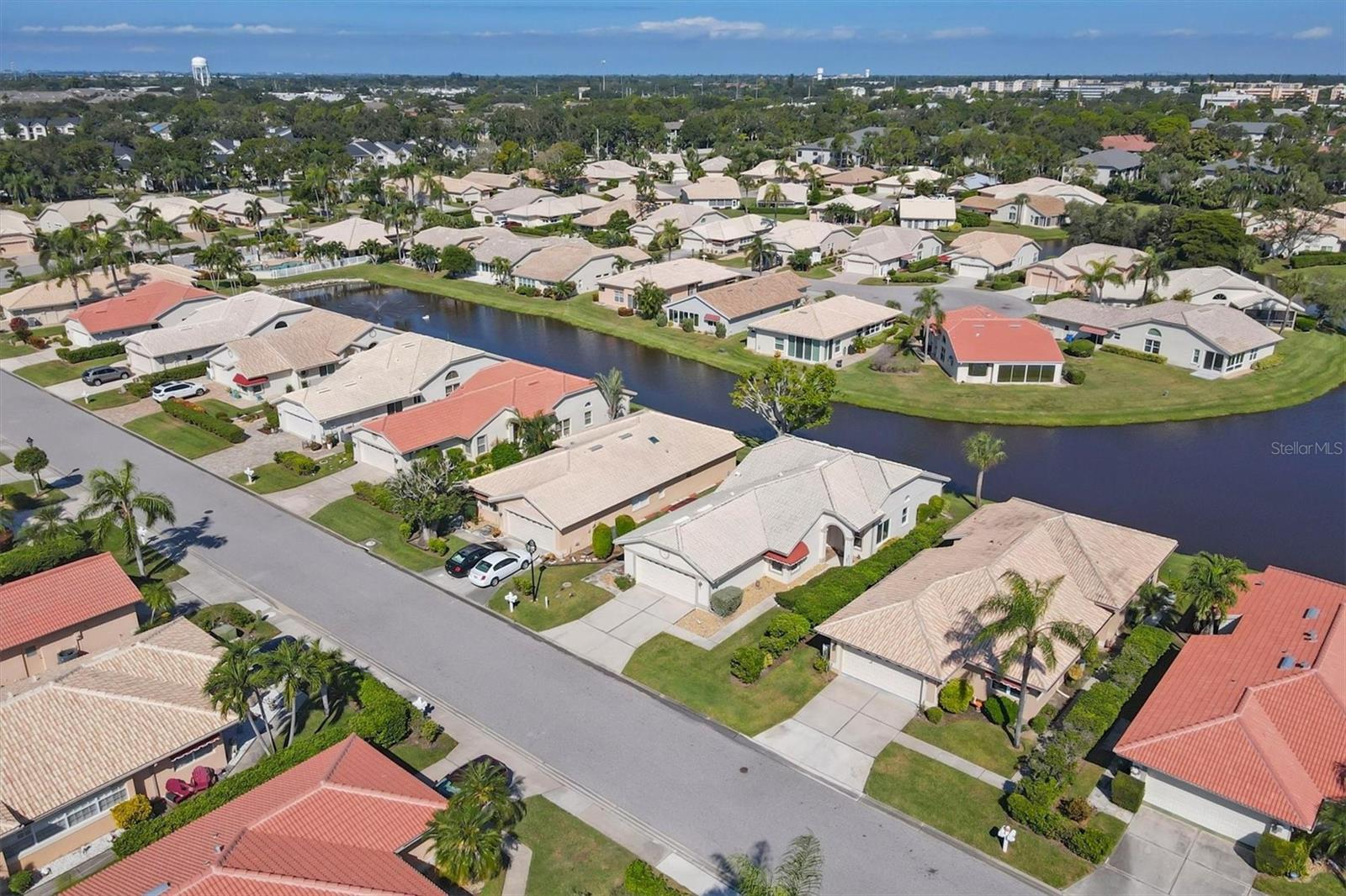 Image 3 of 41 For 4418 Muirfield Drive