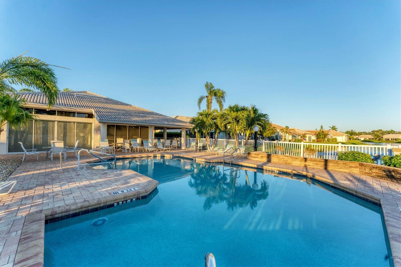 Image 38 of 41 For 4418 Muirfield Drive