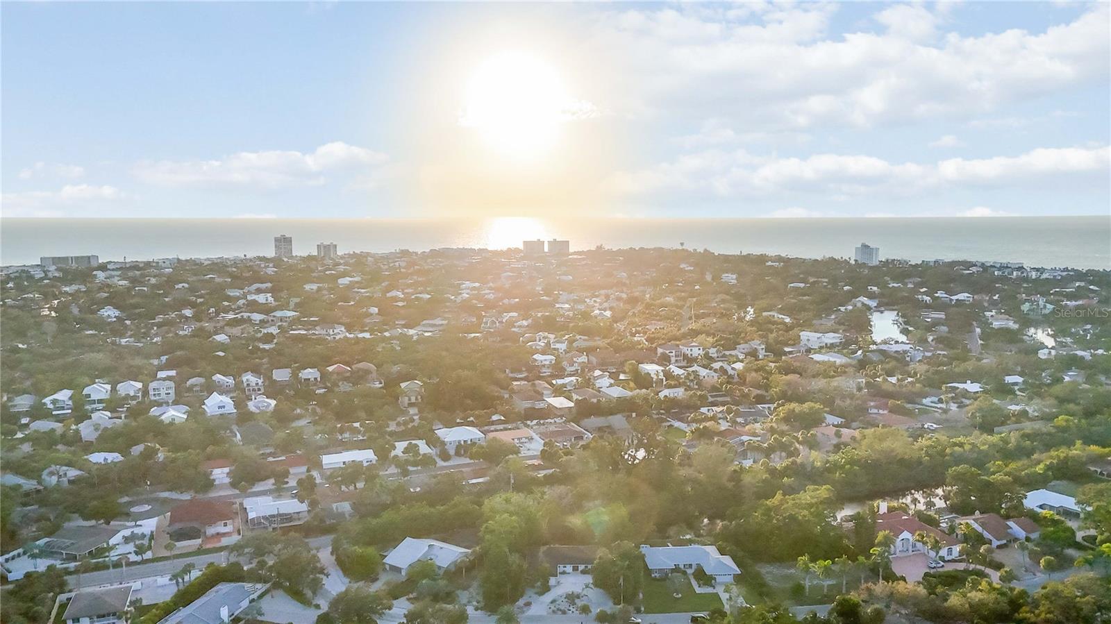 Image 41 of 94 For 635 Tropical Circle