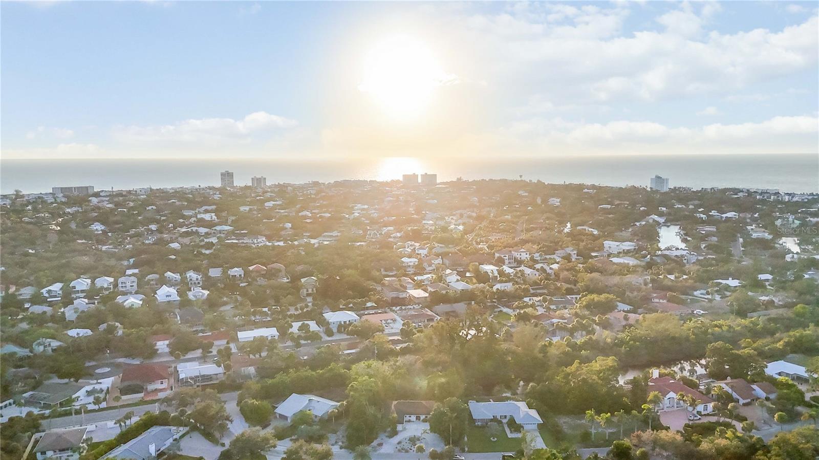 Image 43 of 94 For 635 Tropical Circle