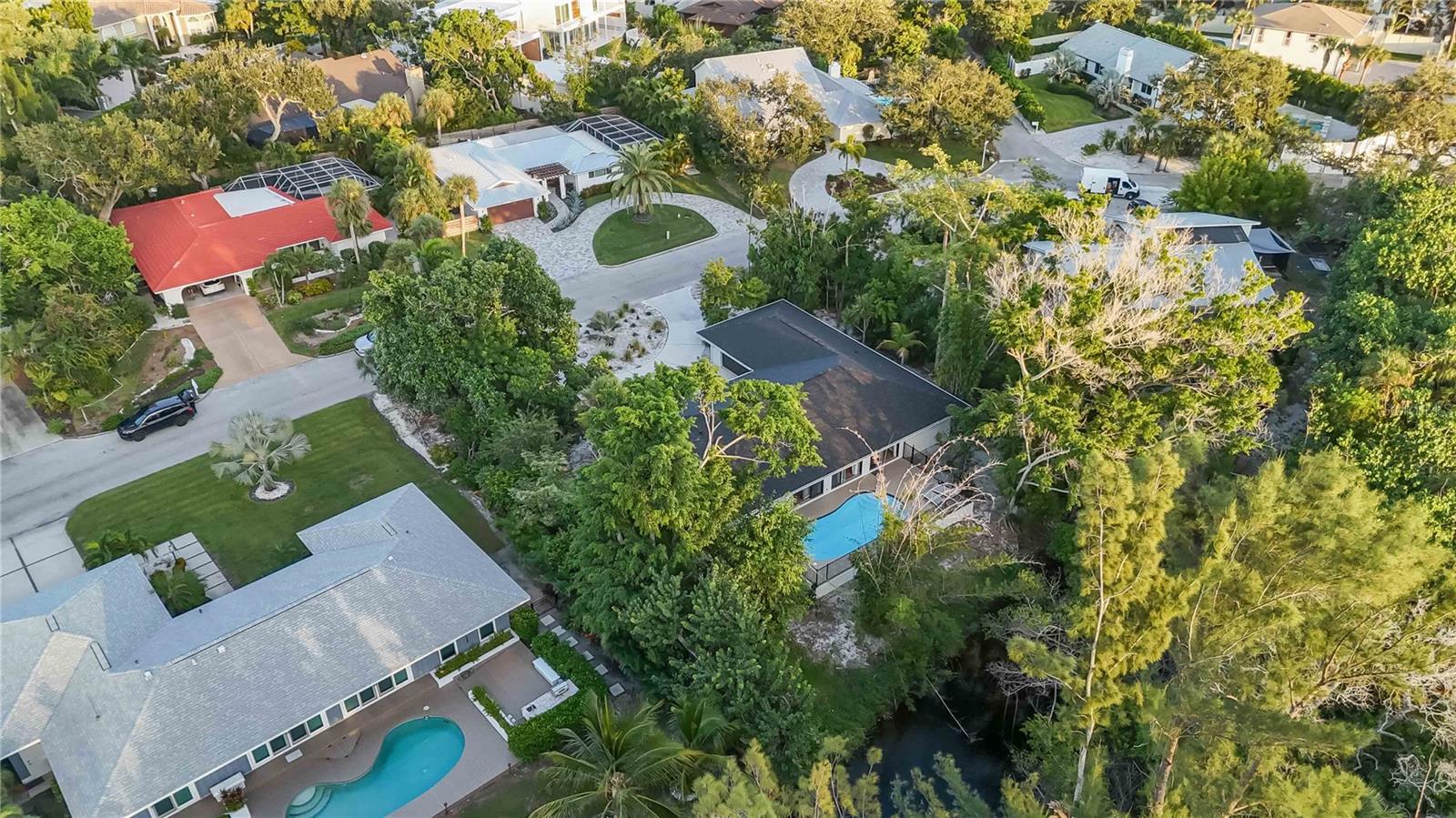 Image 54 of 94 For 635 Tropical Circle