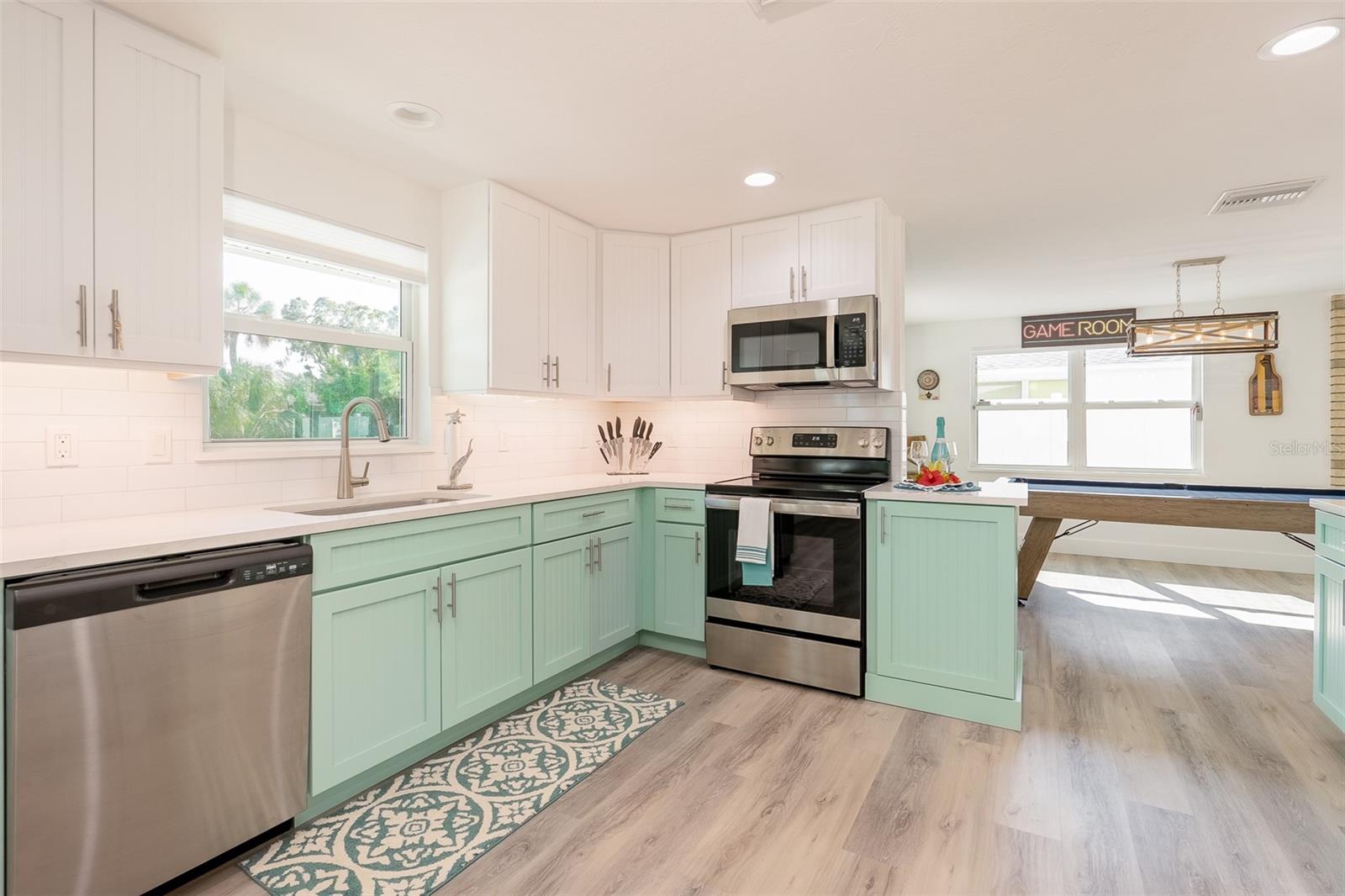 Image 3 of 47 For 408 71st Street