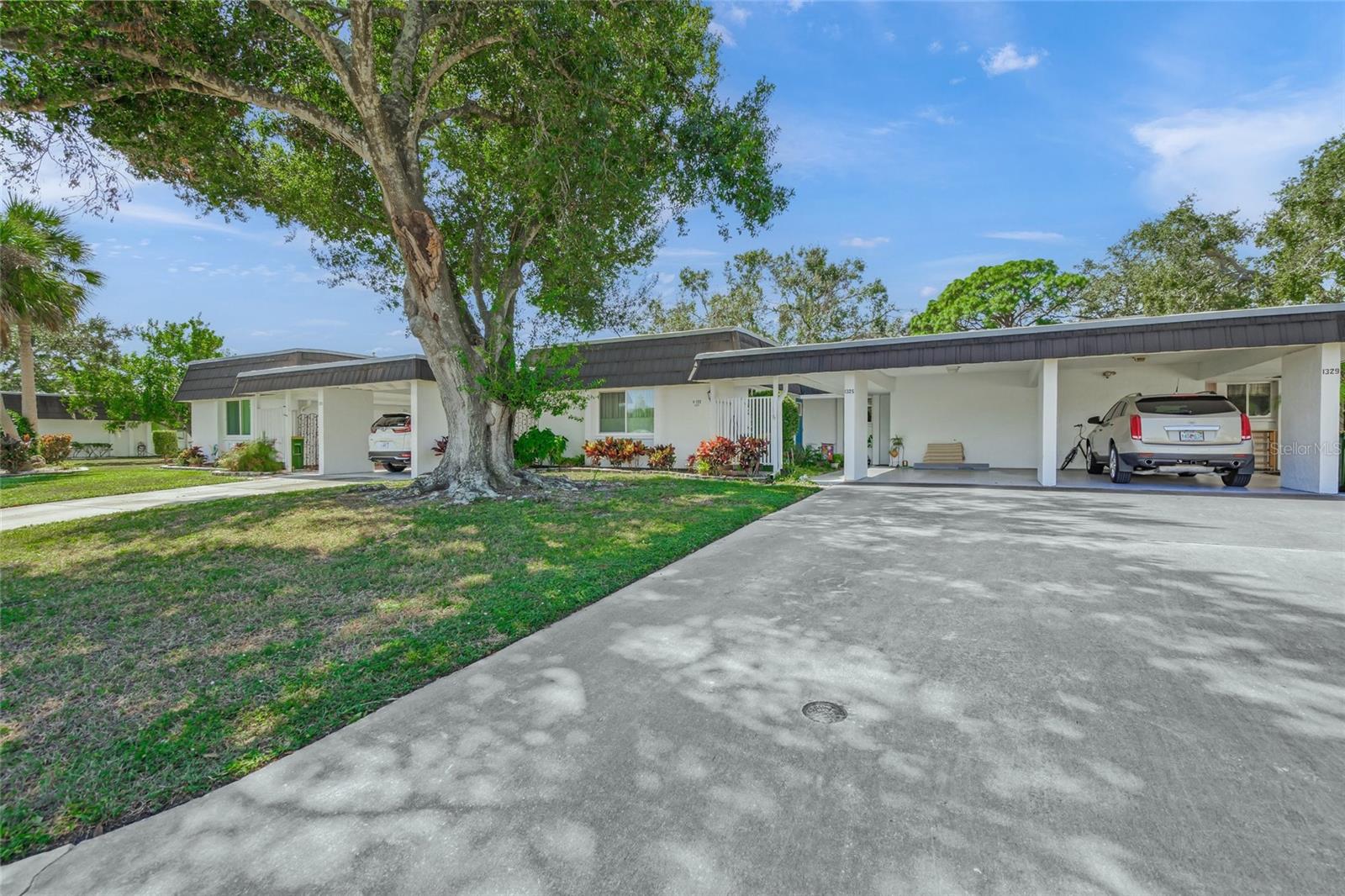 Details for 1325 Glen Oaks Drive E 133, SARASOTA, FL 34232