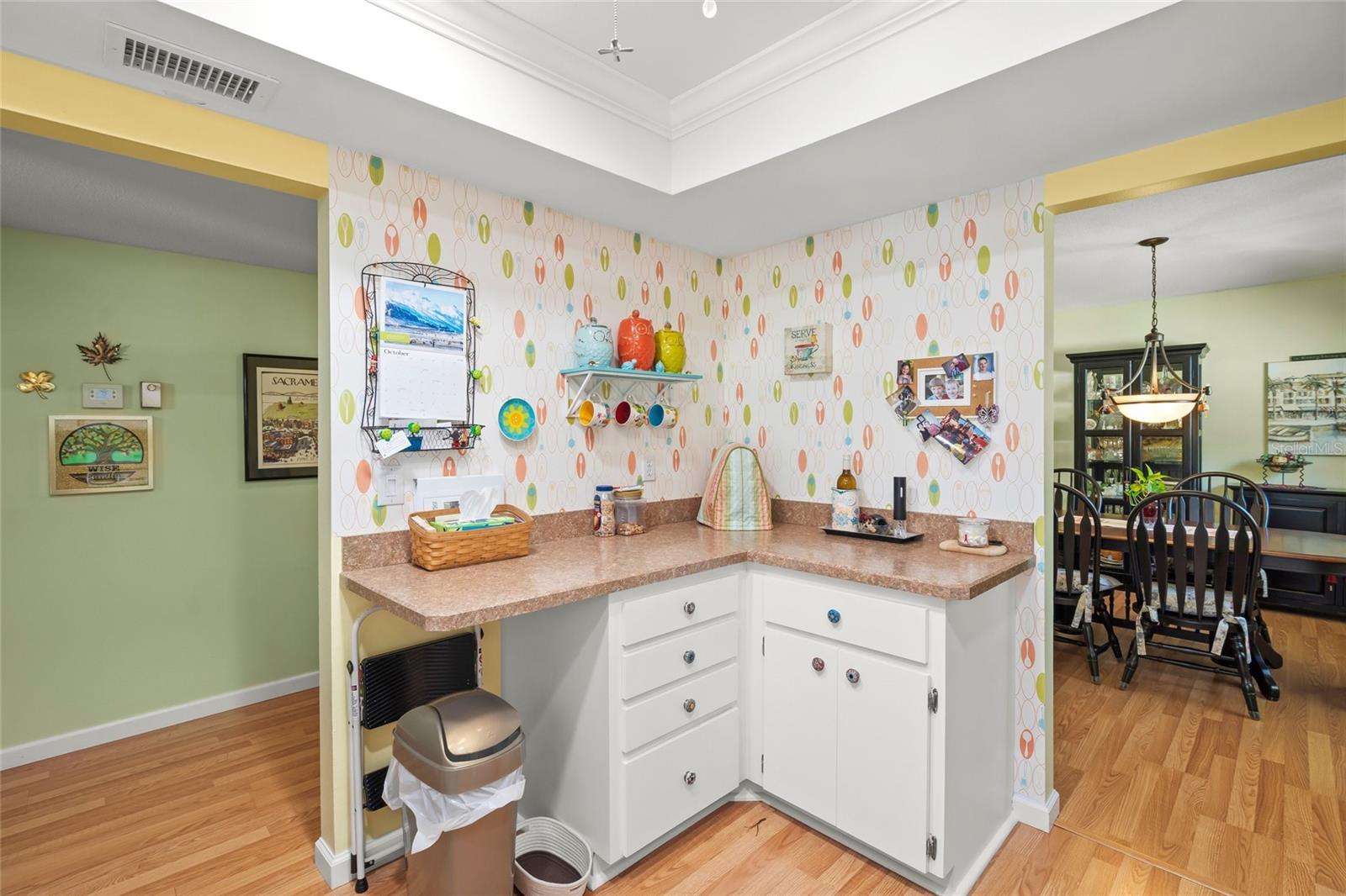 Image 12 of 41 For 1325 Glen Oaks Drive E 133