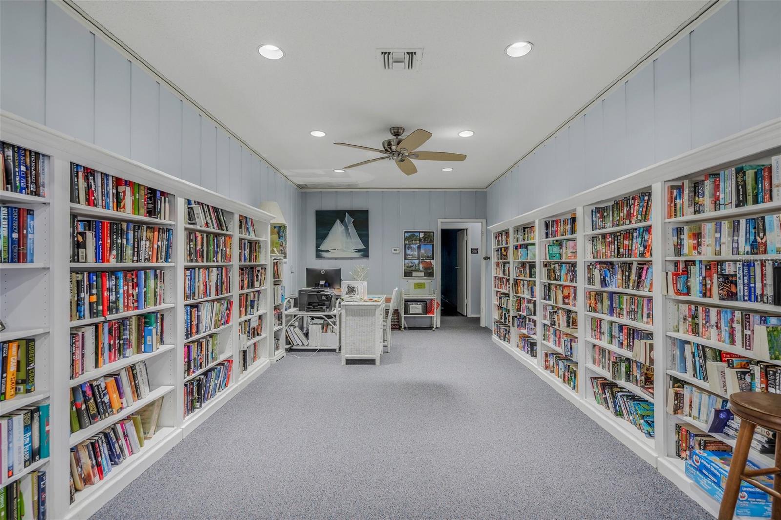 Image 35 of 41 For 1325 Glen Oaks Drive E 133