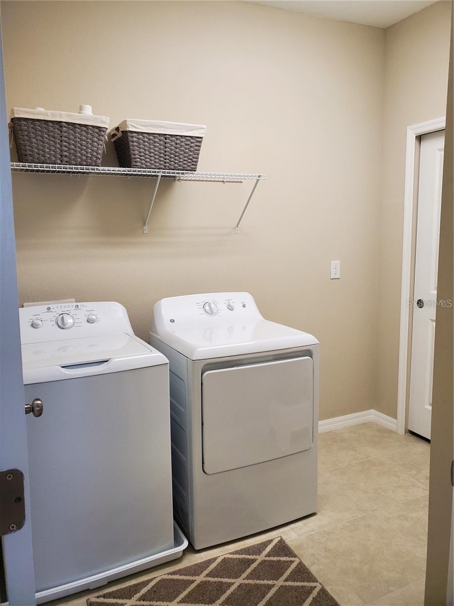 Image 25 of 64 For 13720 Messina Loop 204