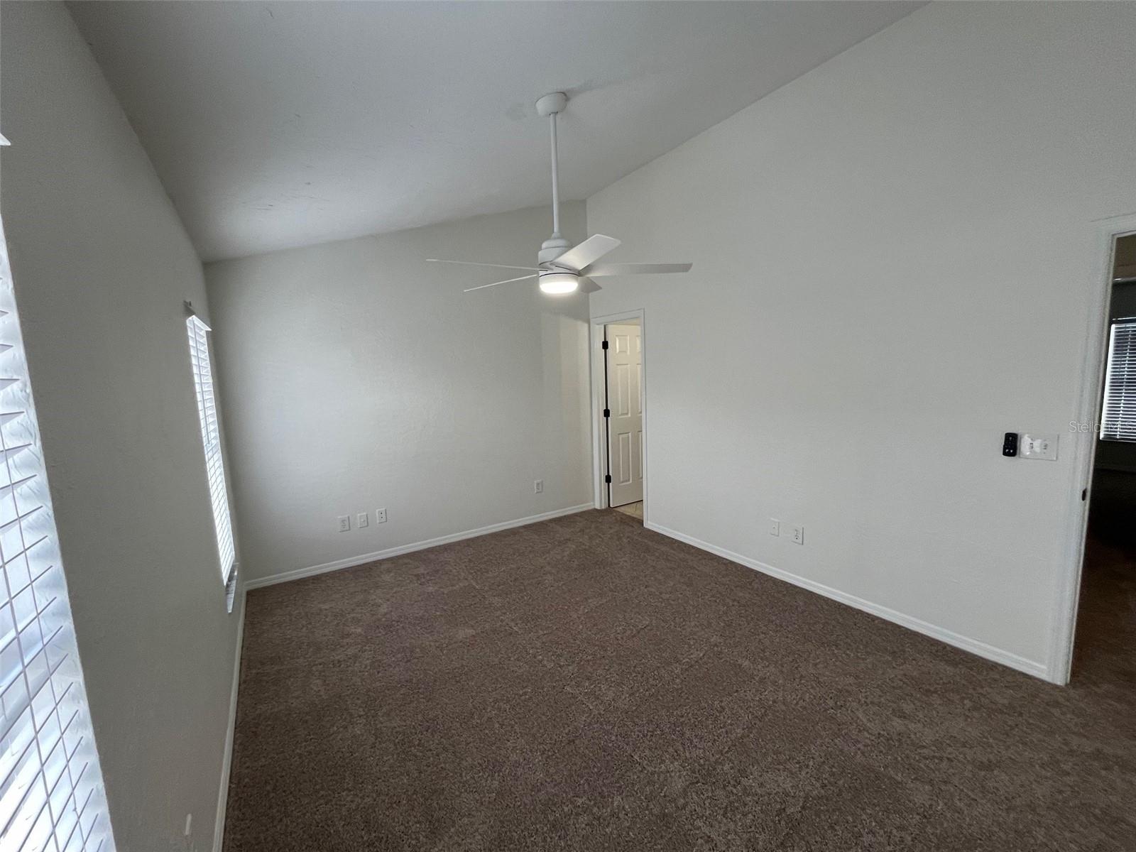 Image 9 of 17 For 301 Bungalow Park Avenue B