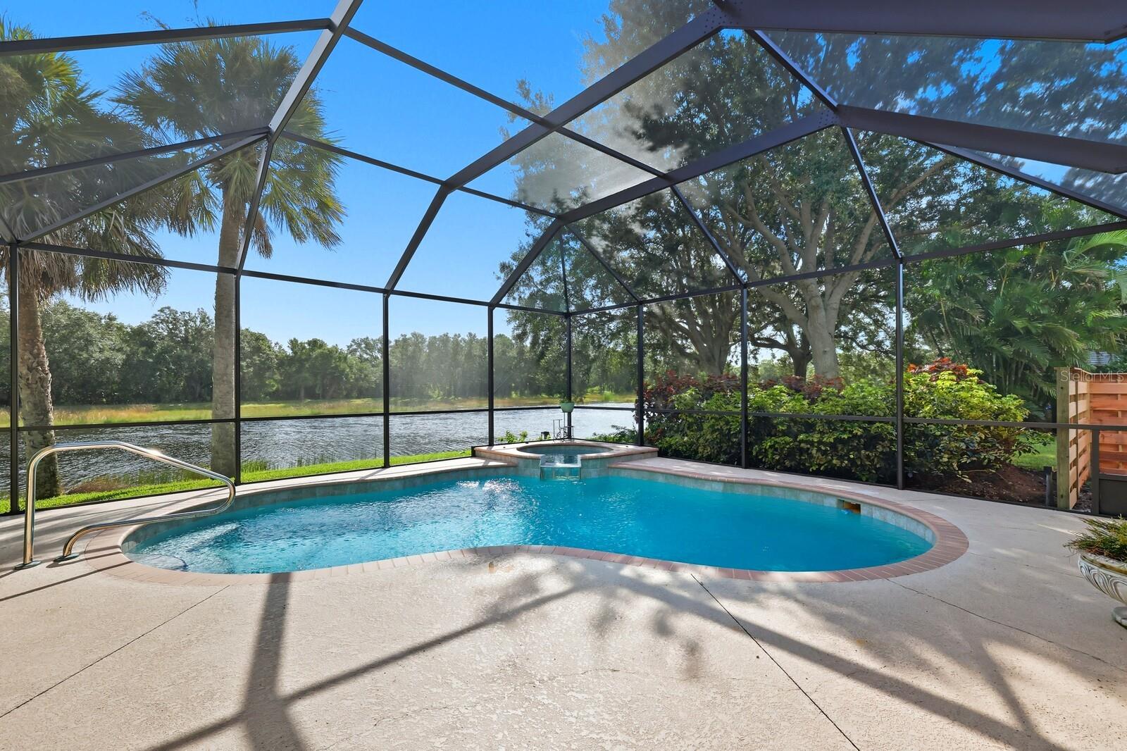 Image 26 of 38 For 392 Park Trace Boulevard