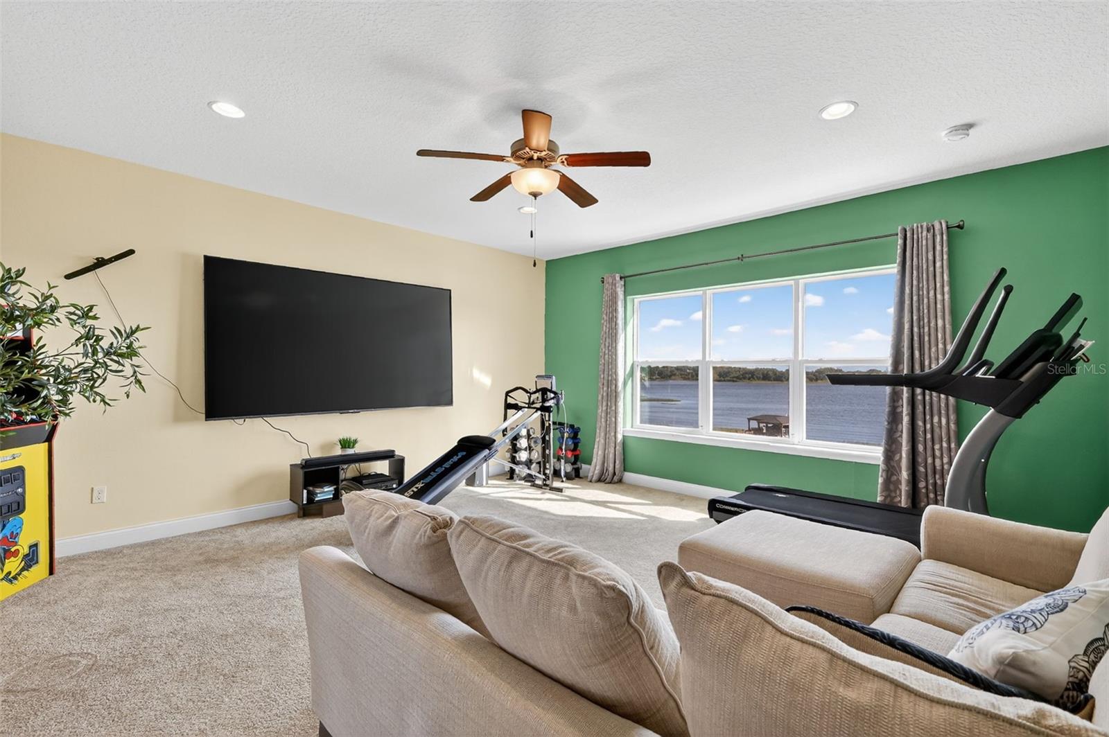 Image 40 of 69 For 16428 Good Hearth Boulevard