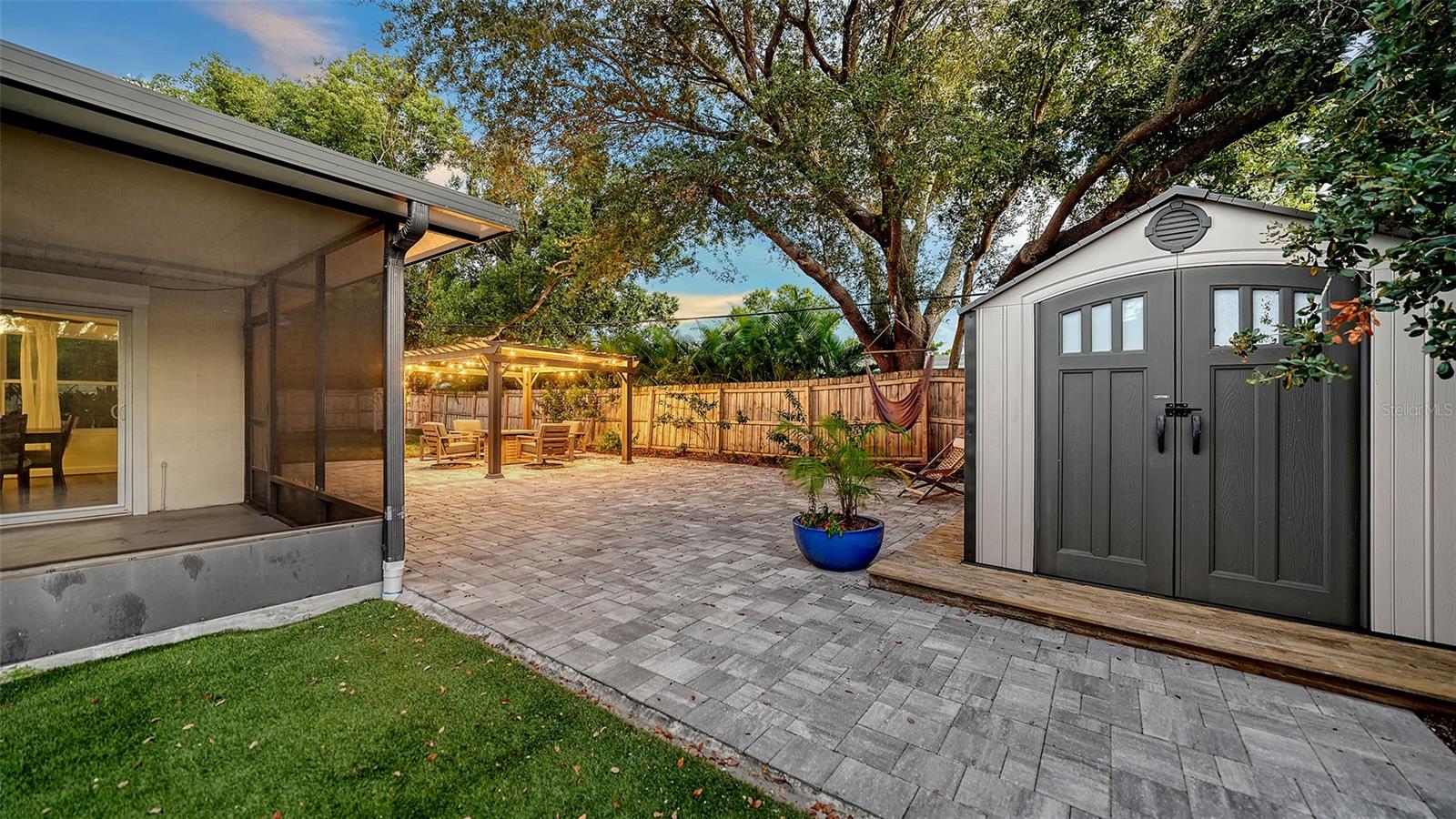 Image 39 of 72 For 2426 Wisteria Street