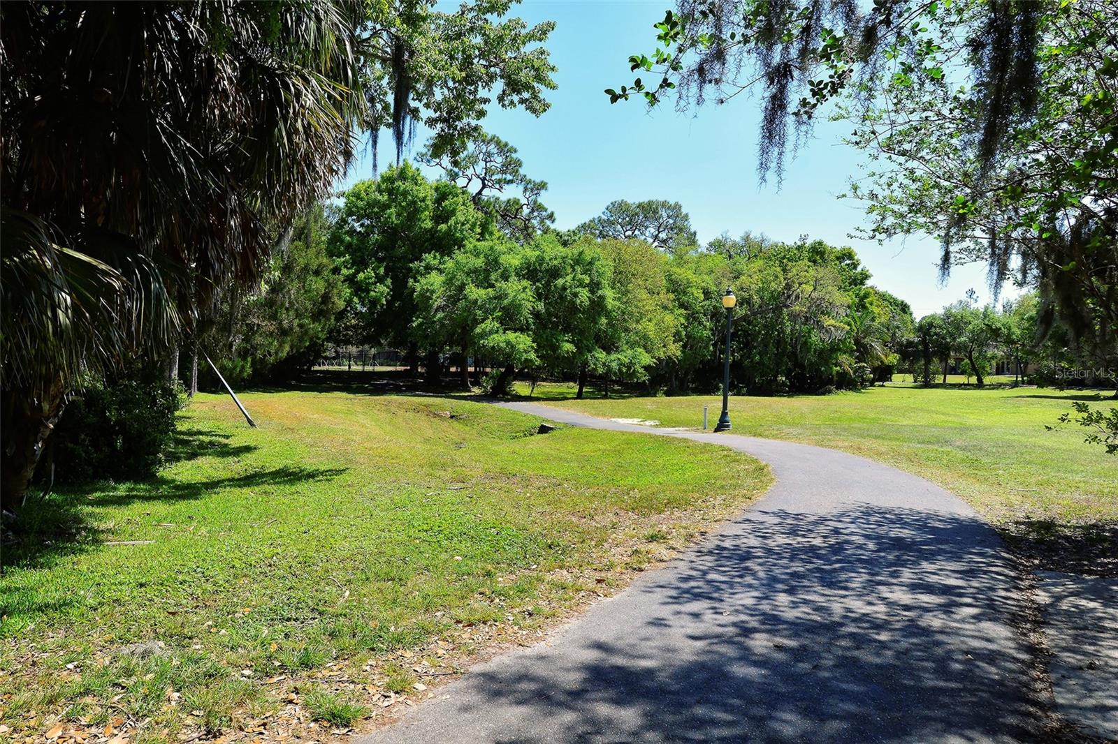 Image 45 of 72 For 2426 Wisteria Street