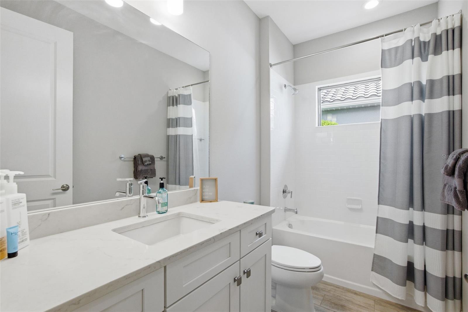 Image 21 of 82 For 2720 Butterfly Jasmine Trail