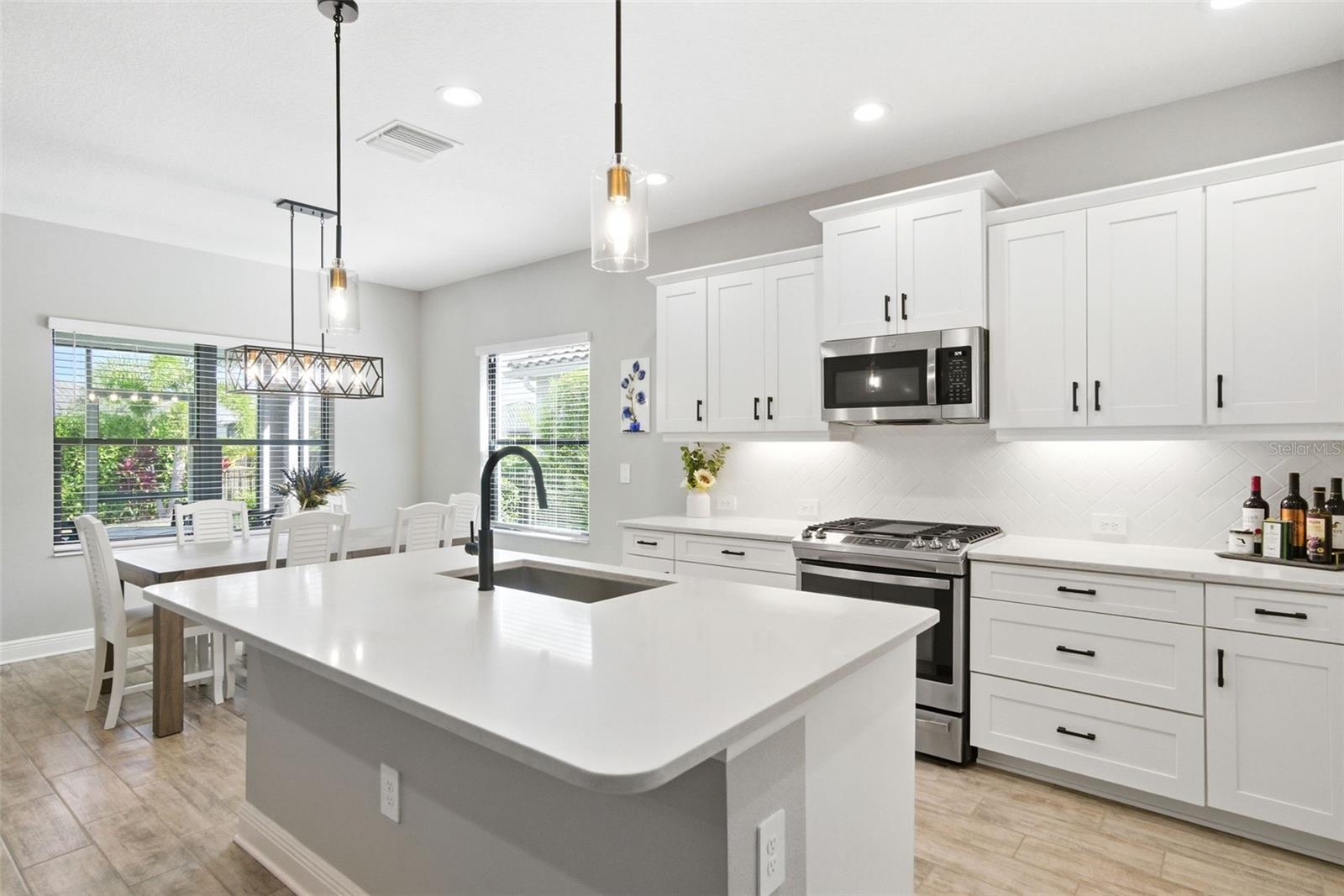 Image 44 of 82 For 2720 Butterfly Jasmine Trail