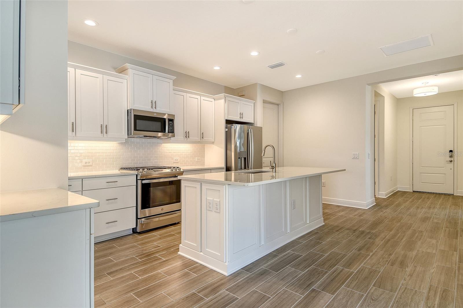 Image 17 of 41 For 12697 Palatka Drive