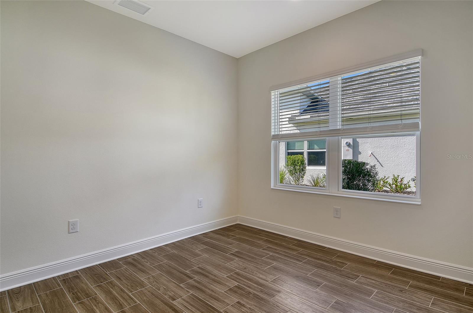 Image 29 of 41 For 12697 Palatka Drive