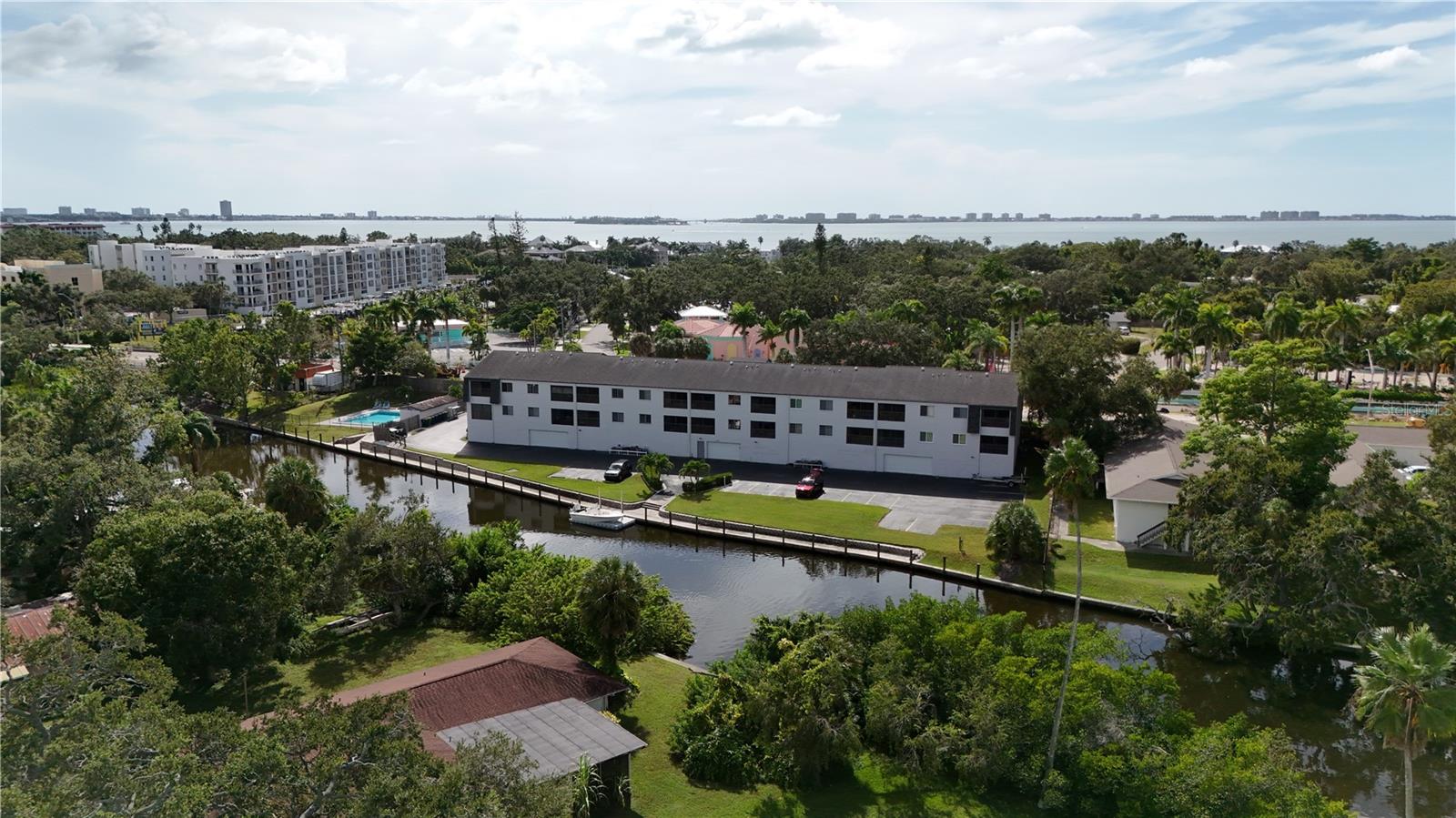 Image 12 of 12 For 2124 Tamiami Trail 204
