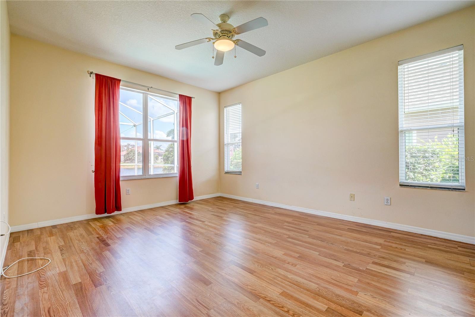 Image 14 of 34 For 5621 52nd Avenue W