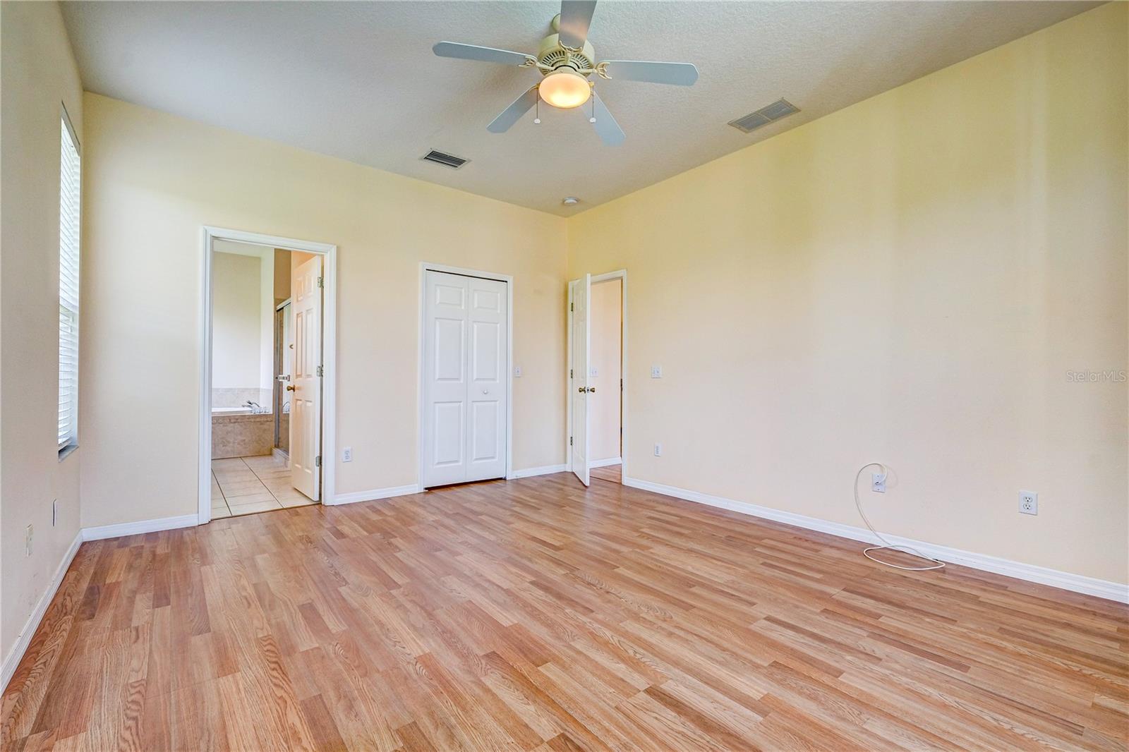 Image 15 of 34 For 5621 52nd Avenue W