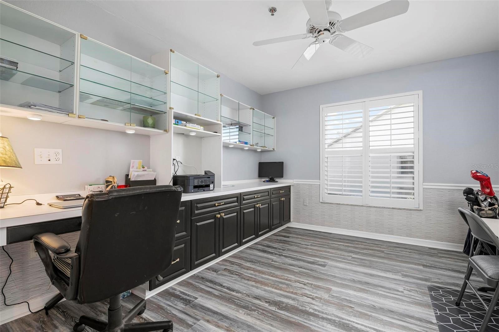 Image 32 of 48 For 6609 Stone River Road 206