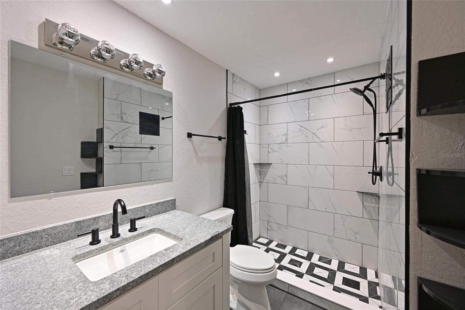 Image 24 of 40 For 8809 Manor Loop 106