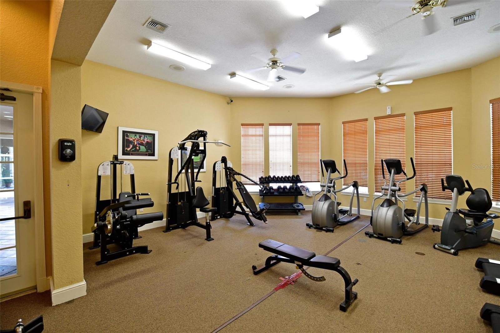 Image 37 of 40 For 8809 Manor Loop 106