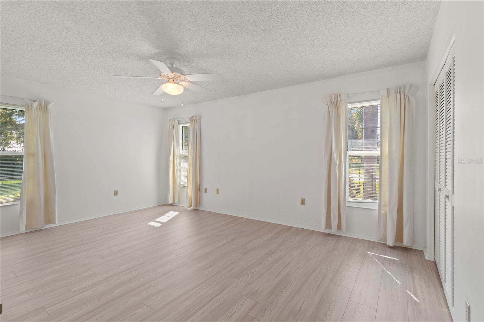 Image 33 of 63 For 6802 8th Avenue W