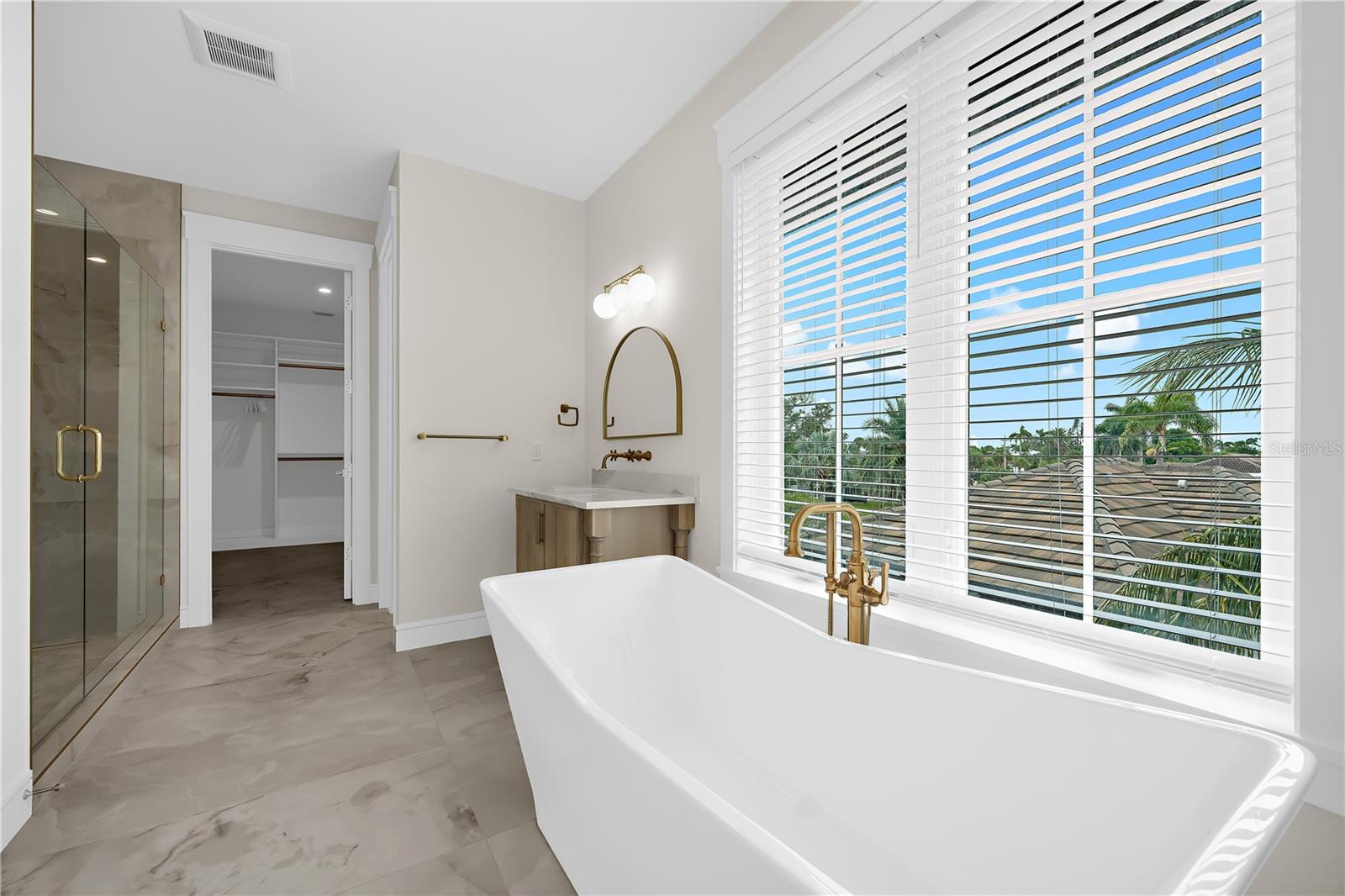 Image 73 of 98 For 551 Washington Drive